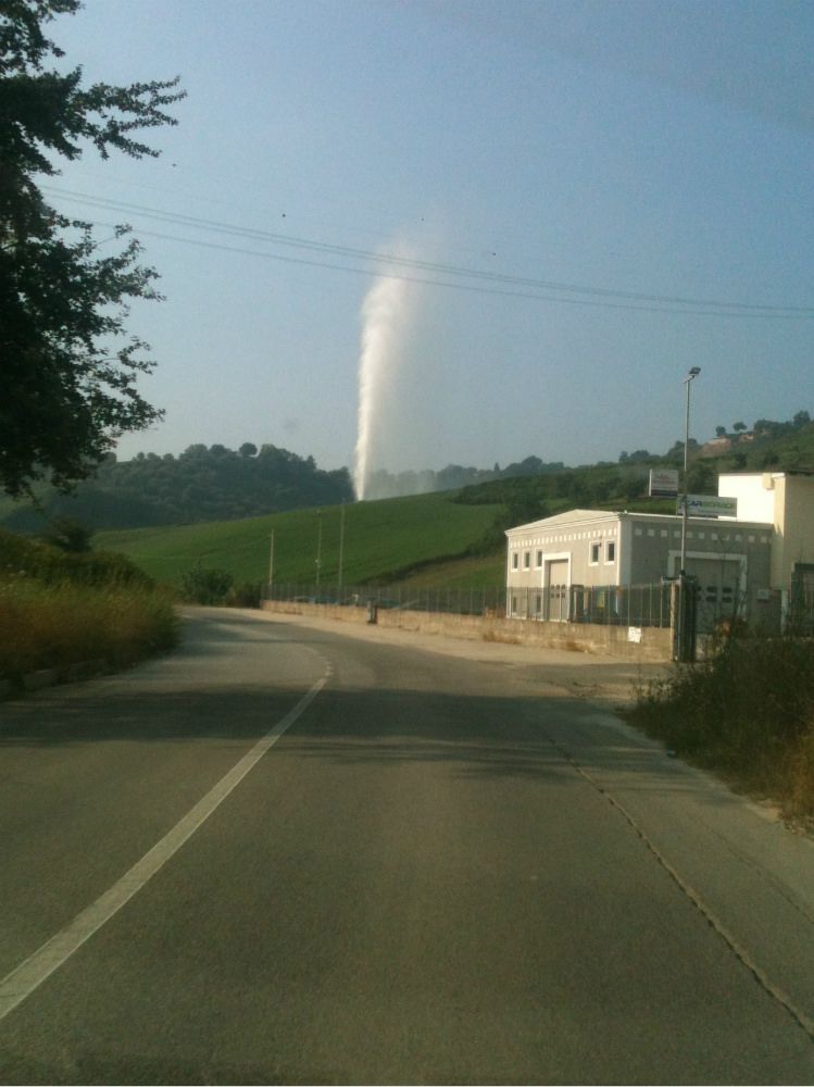 IN EDICOLA | Sotto pressione