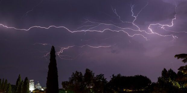Temporali intensi in arrivo sulla Calabria: versante ionico a rischio “allerta rossa”