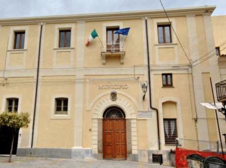 Tropea, aggredito un dirigente del Comune