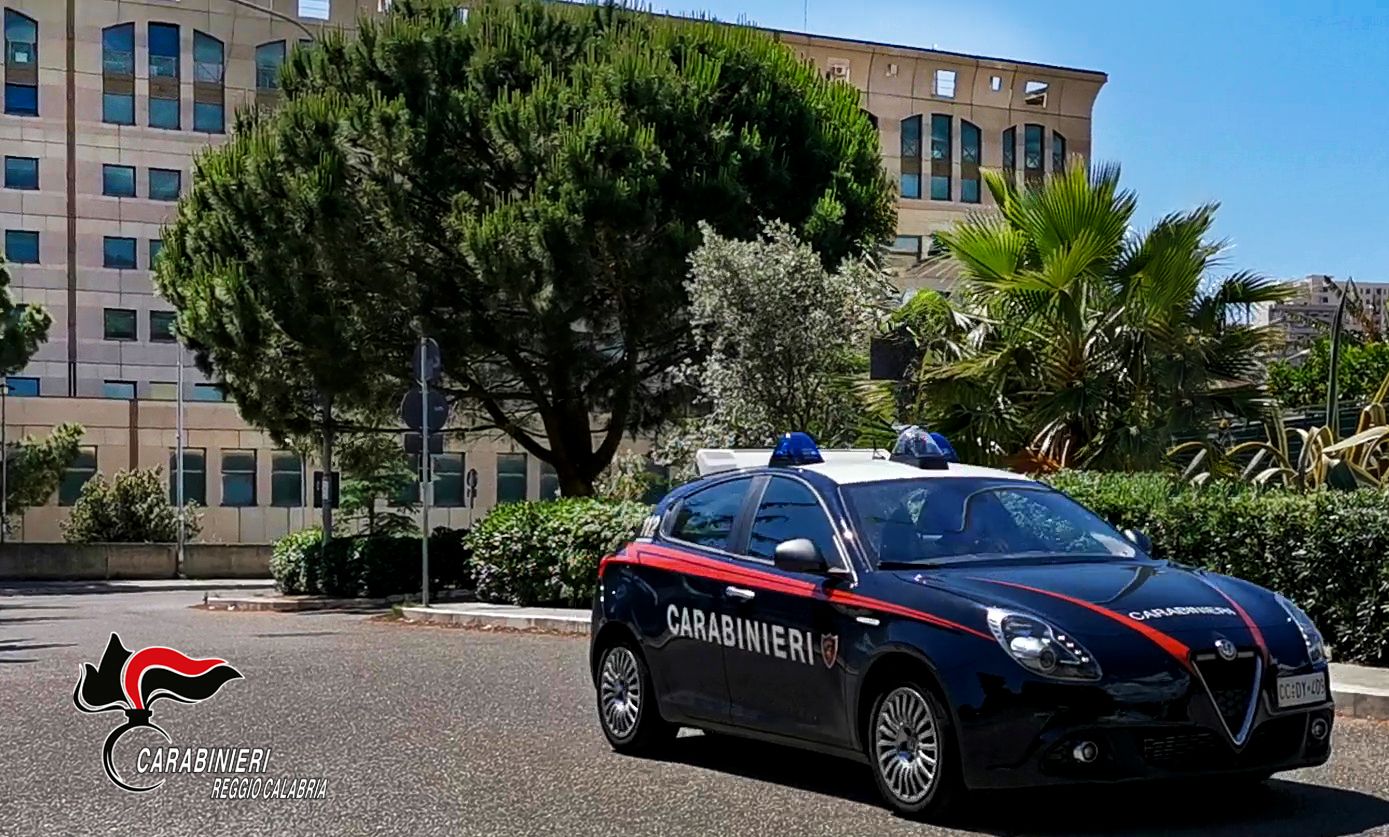 Reggio Calabria, fugge all’alt in moto: scatta l’arresto per “fuga pericolosa”