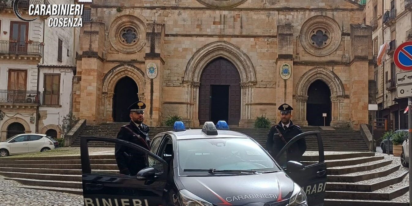 Cosenza, nascondeva in casa 850 grammi di cocaina. Arrestato un 49enne