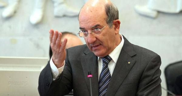 Lamberti Castronuovo si ritira: «La mia candidatura non l'hanno saputa difendere»