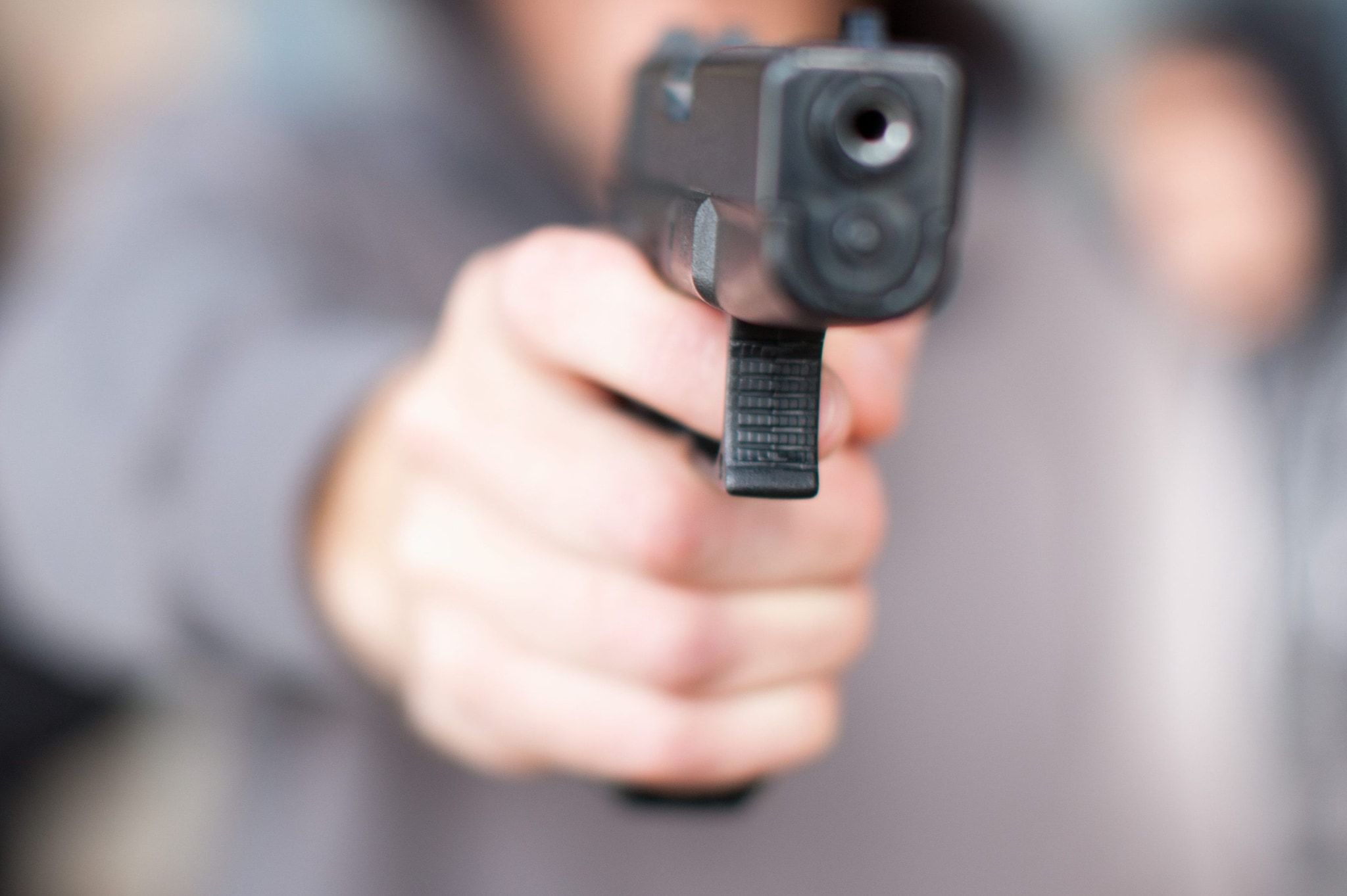 Sparatoria a Gioia Tauro, donna ferita dal suocero a colpi d’arma da fuoco