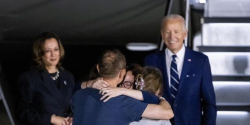 Usa, accolti da Biden e da Harris i prigionieri rientrati dalla Russia