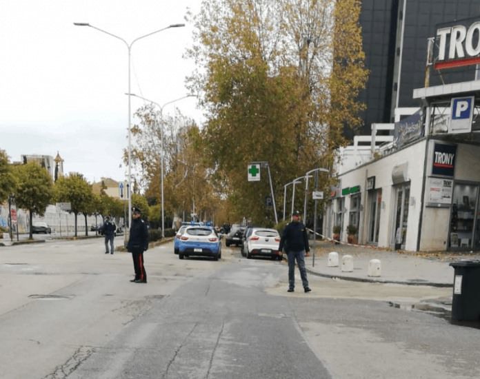Falso allarme bomba a Cosenza, era un borsone pieno di vestiti