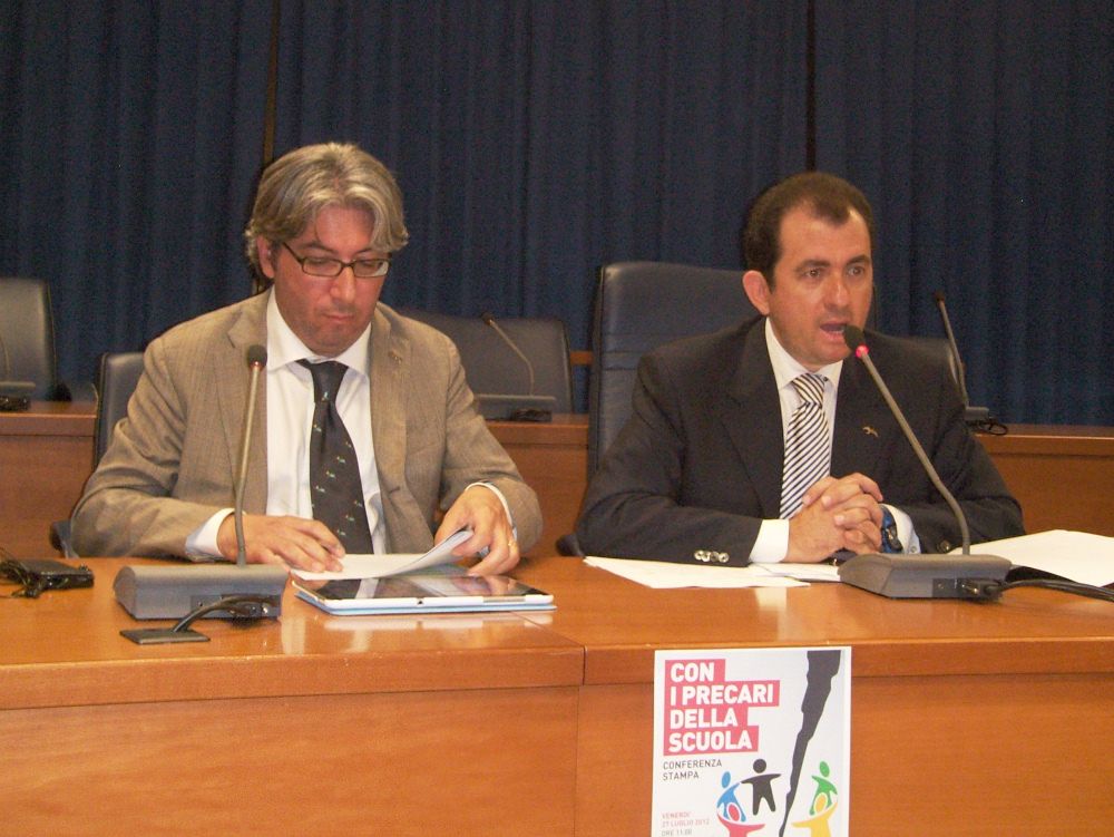 Idv dalla parte dei precari della scuola