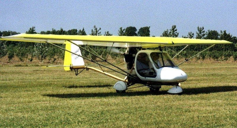 Reggio, atterraggio di emergenza per un ultraleggero