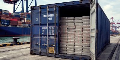 ’Ndrangheta, 440 chili di cocaina irraggiungibili nel porto di Malaga. Pasquino chiamato a rispondere davanti al Pcc brasiliano