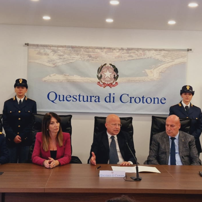 Codice Rosso, a Crotone l’ammonimento diventa rieducazione: firmato il protocollo d’intesa