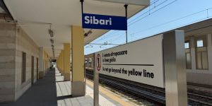 Sibari-Crotone, ripartono i cantieri: treni cancellati e bus sostitutivi