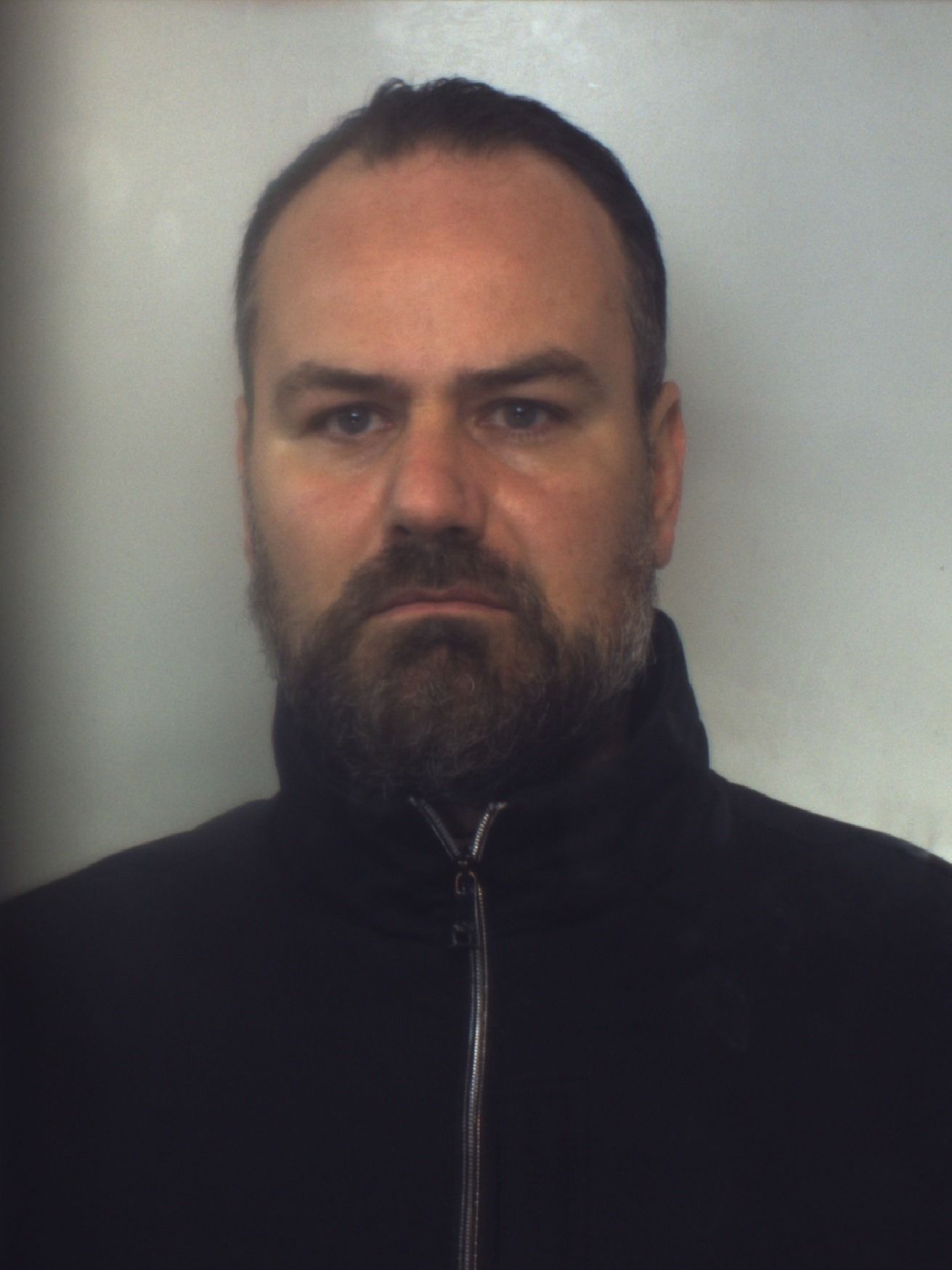 Furto in un negozio, arrestato 43enne