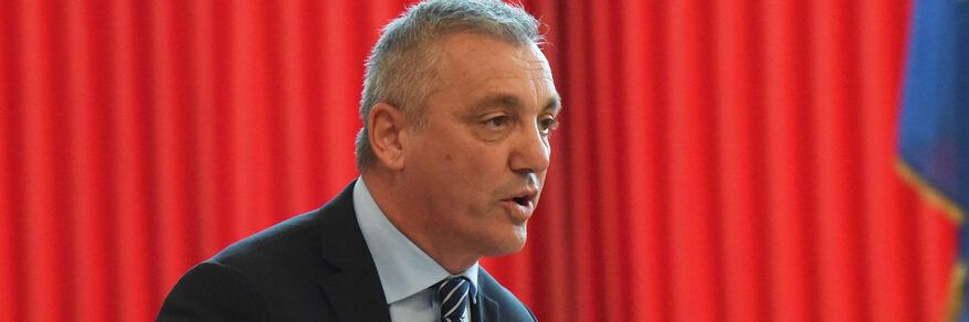 Incendiato il portone di casa dell’eurodeputato FdI Ventola