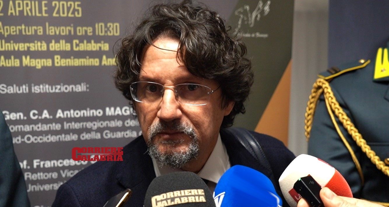 La lotta alla ‘ndrangheta si sposta sul web. «L’incrocio di dati tramite Ai per analizzare le relazioni criminali»