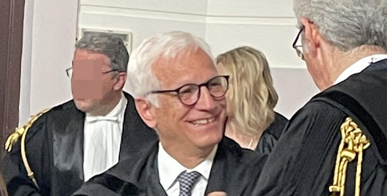 «Ioppoli uomo integerrimo. Di questo fango gratuito tutti si dovrebbero indignare»