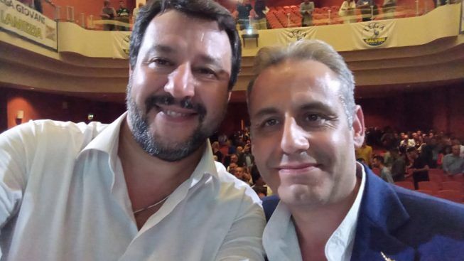 Lega di Vibo, l’ex coordinatore si autosospende e scrive a Salvini: «Meglio “stare lontani”»