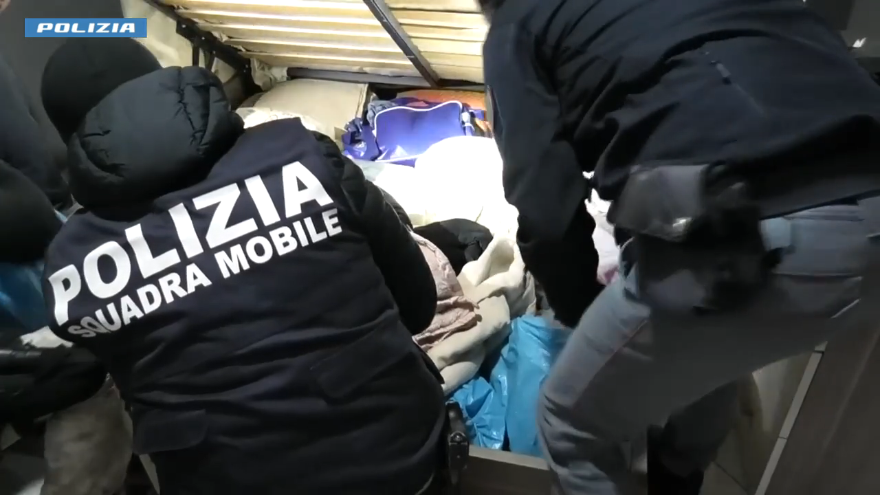 Droga dalla Calabria alla Sicilia, il fornitore vibonese “Gustavo” con il deposito a San Gregorio d’Ippona