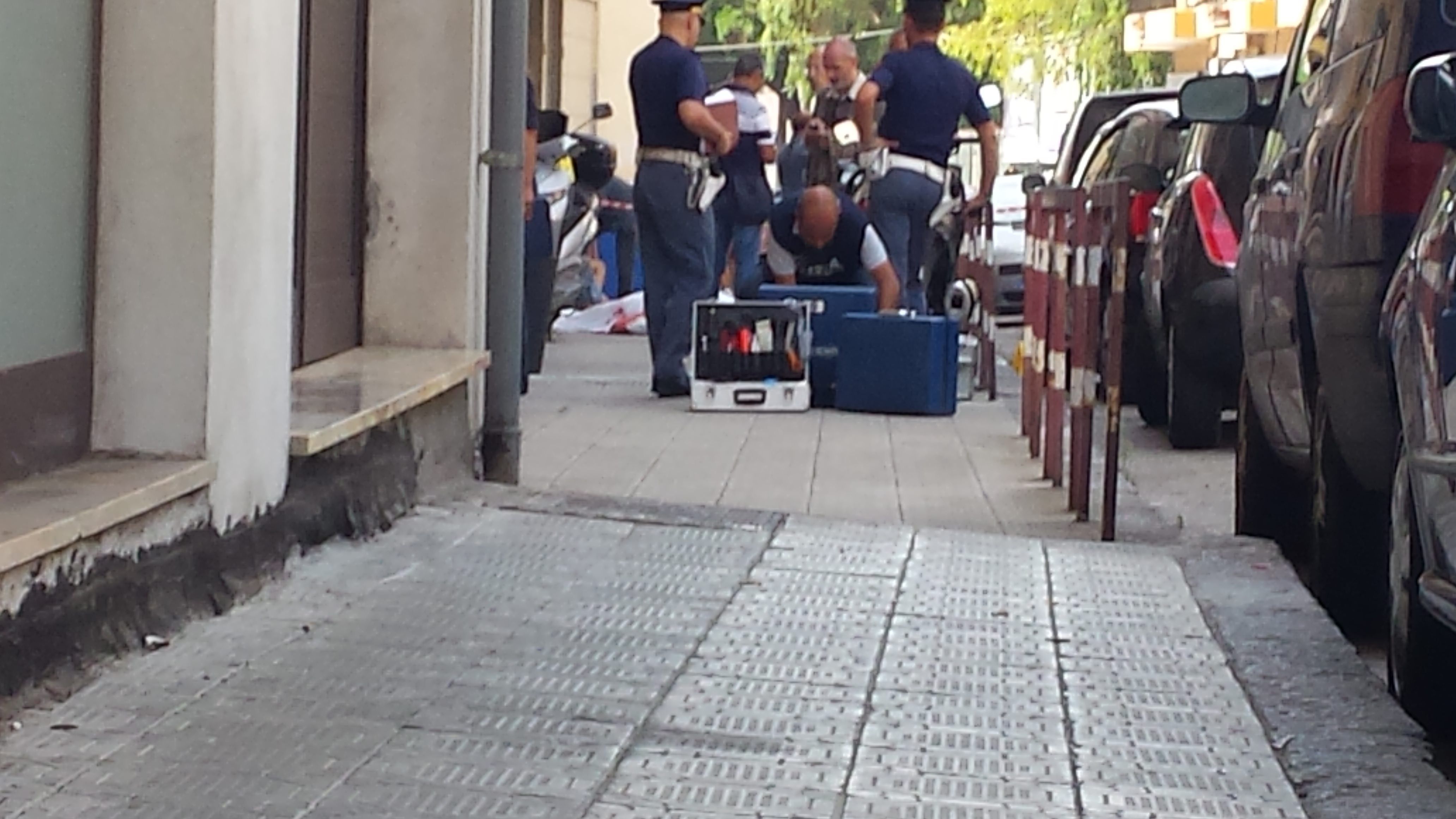 Sparatoria a Reggio Calabria, un morto