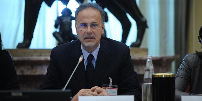 ‘Ndrangheta, Spadaro: «Come hanno fatto quattro pecorari a diventare una holding?»