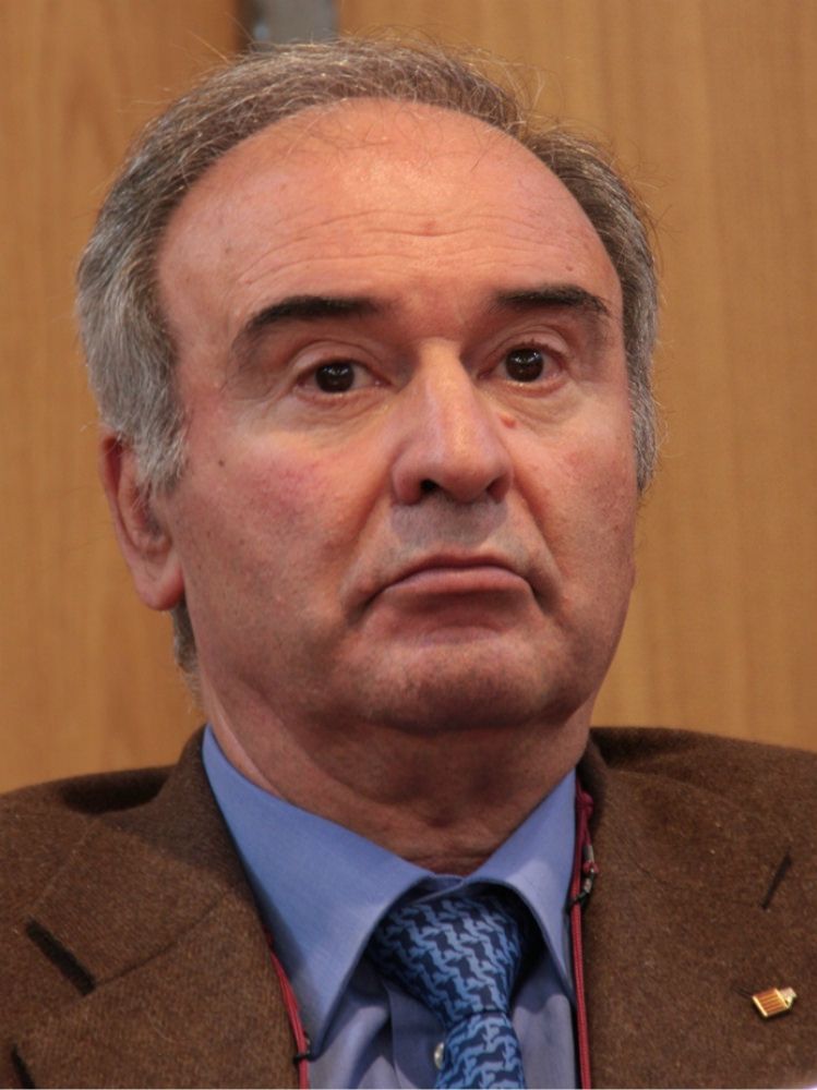 Magnifico, si (ri)accomodi