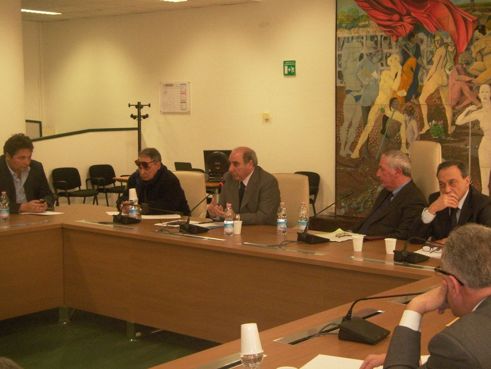 "Caso Reggio" in consiglio regionale? Era solo uno scherzo