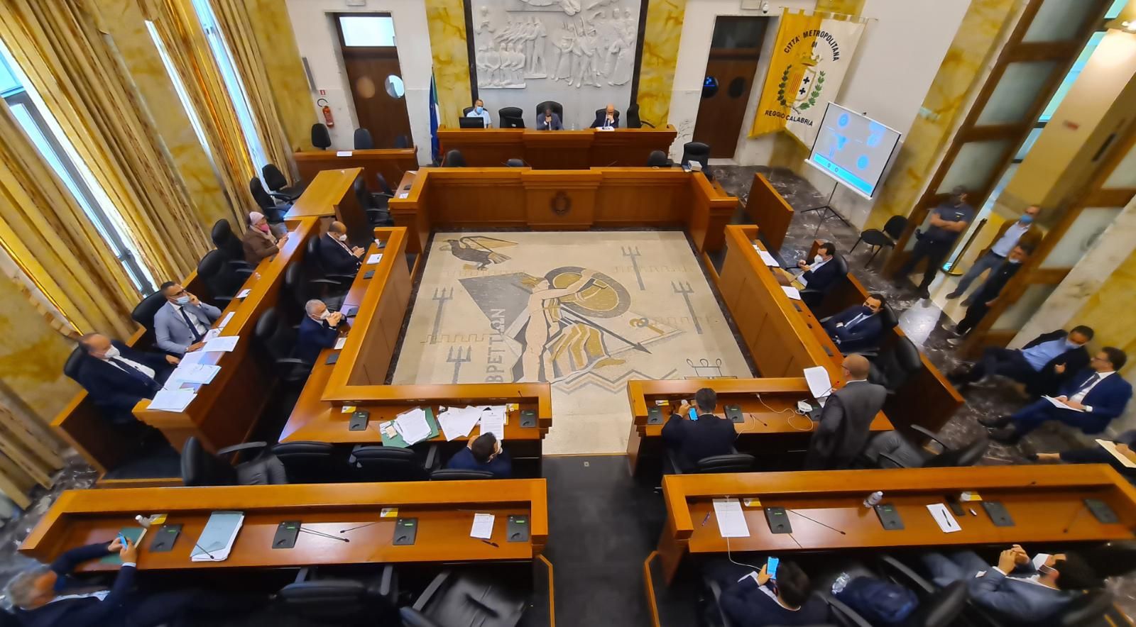 Reggio Calabria, il Consiglio metropolitano approva il Bilancio ed il previsionale 2021-2023