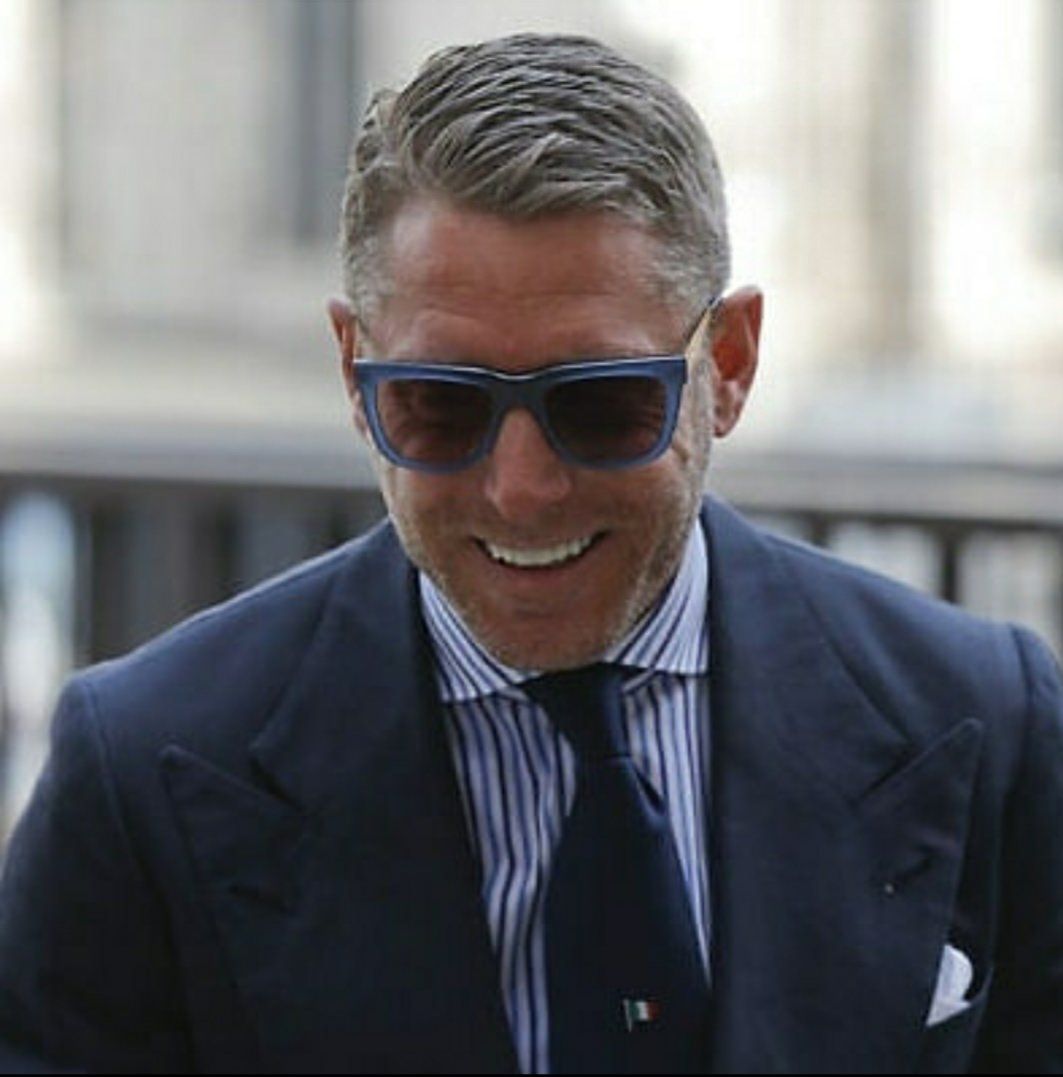 La cravatta con tricolore di Talarico indossata da Conte ai grandi manager