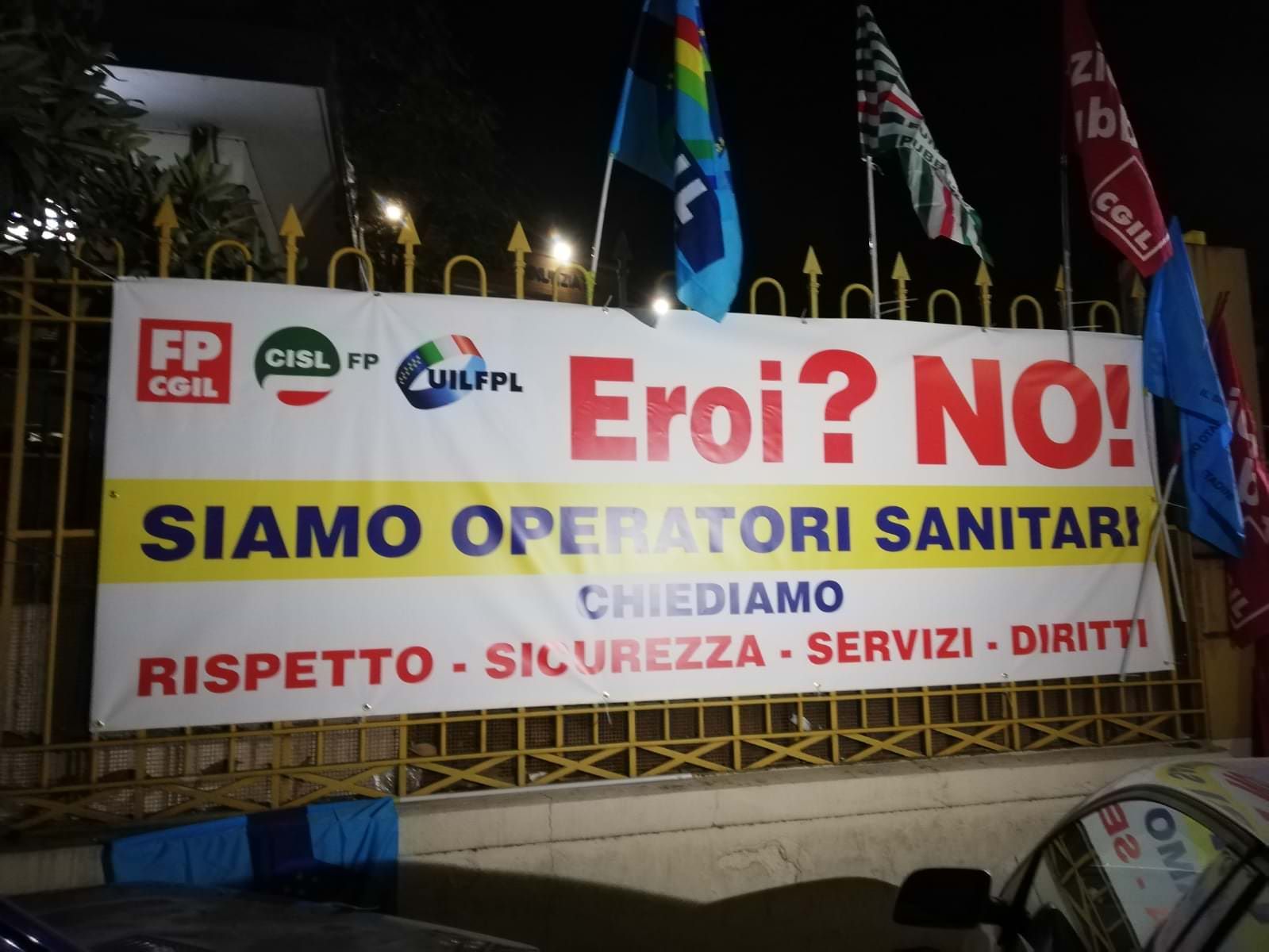 «Assunzioni in ritardo e norme di sicurezza trascurate». Le accuse ai manager dell'Annunziata