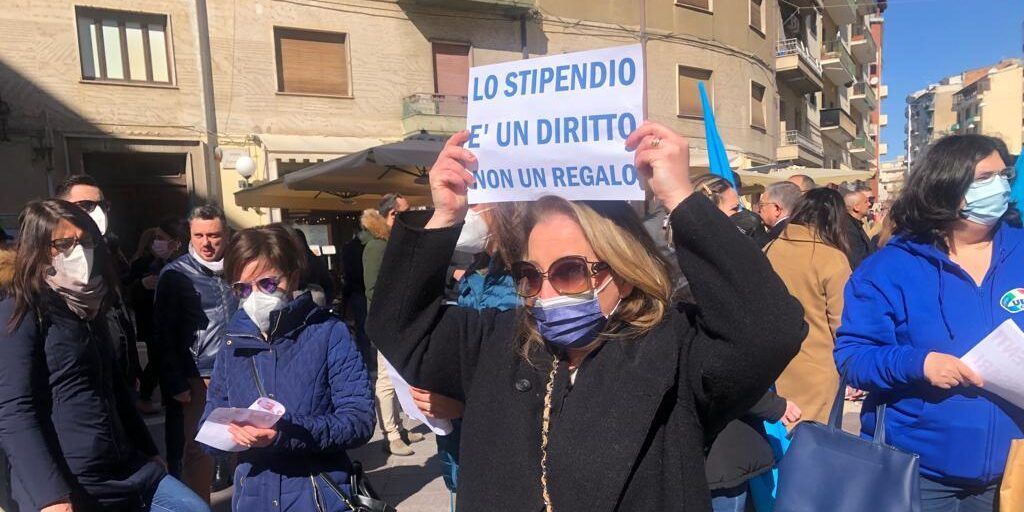 Partiti i presìdi dei lavoratori di Abramo: «Siamo invisibili ma indispensabili» – FOTO