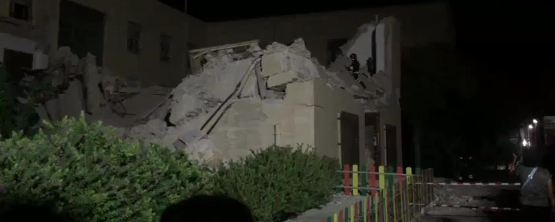 Cagliari, crolla nella notte l’aula magna dell’università