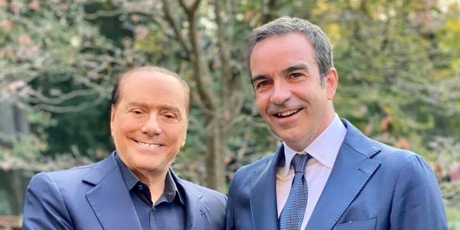 Dall’incognita Berlusconi alle scelte dei leader nazionali: la “dipendenza” della politica calabrese da Roma