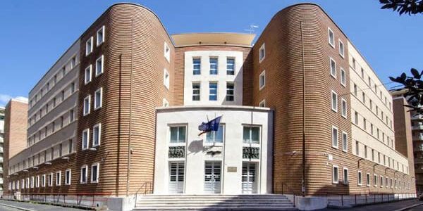 Il giudice legato ai clan risarcirà 52mila euro