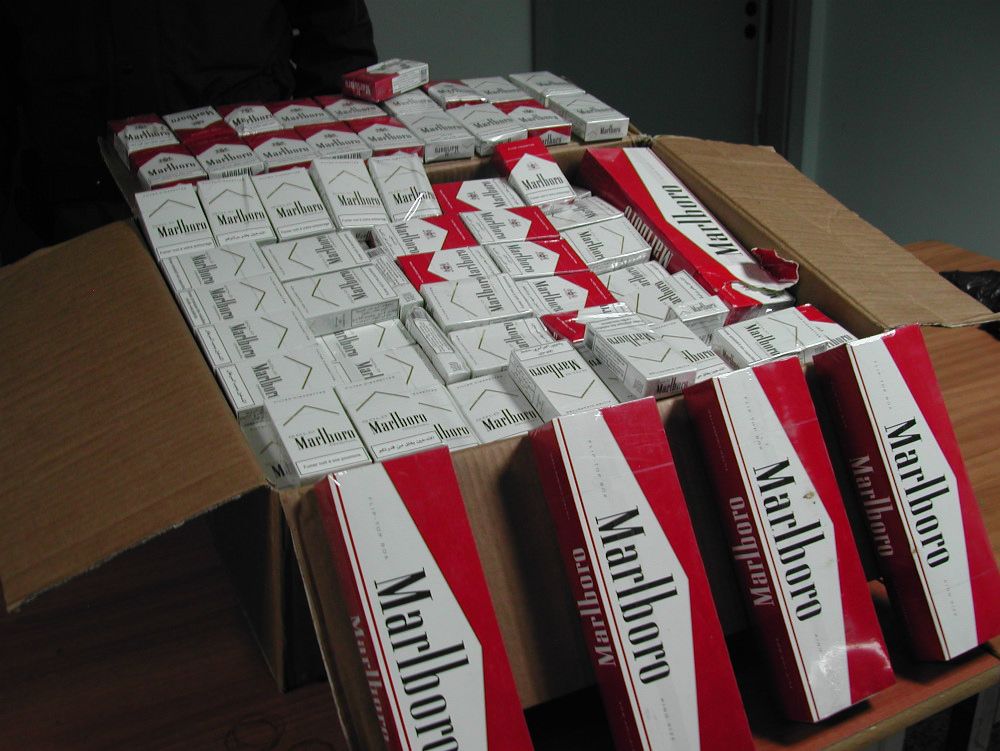 Contrabbando di sigarette, business di famiglia