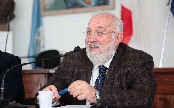 Crisci: «Gli attacchi? Qualcuno vuole prendere il mio posto»