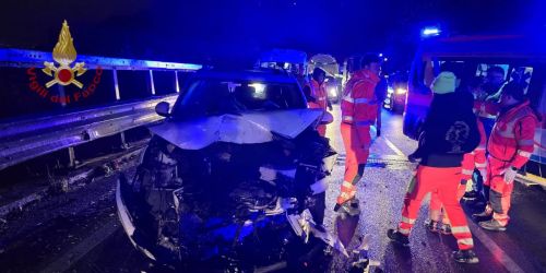 Scontro tra due auto a Rovito: sei persone in ospedale