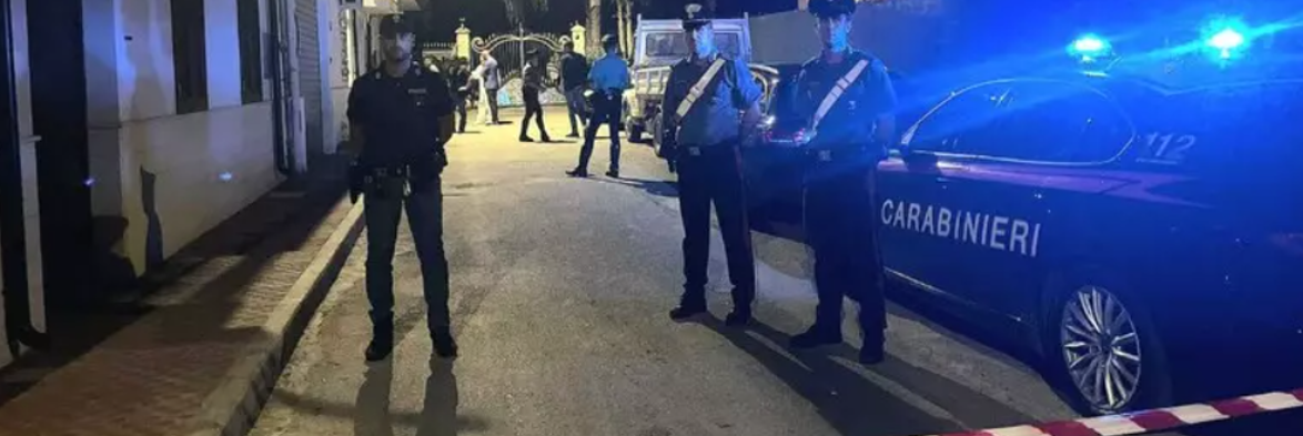 Donna uccisa a coltellate a Gela, il figlio si costituisce