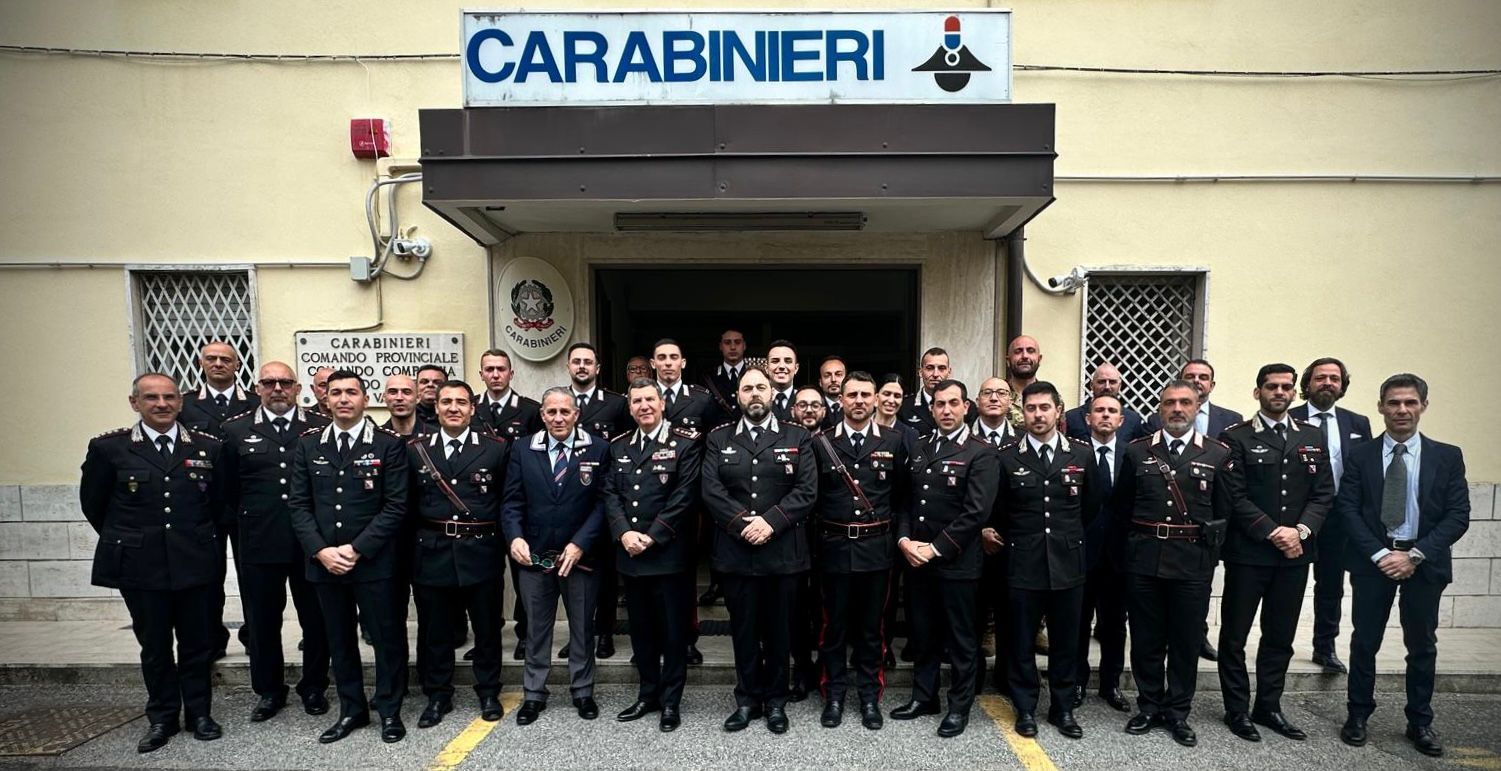 Carabinieri, il generale Claudio Domizi in visita al Comando provinciale di Vibo Valentia