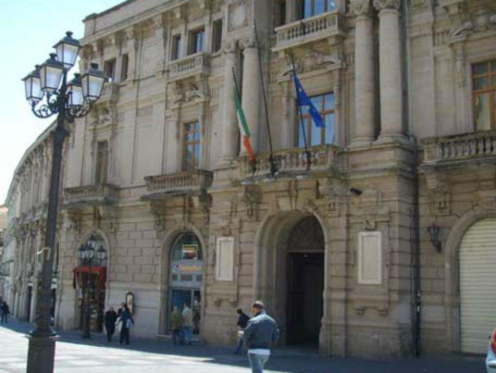 Forestali soddisfatti dall’incontro col prefetto, finisce la protesta