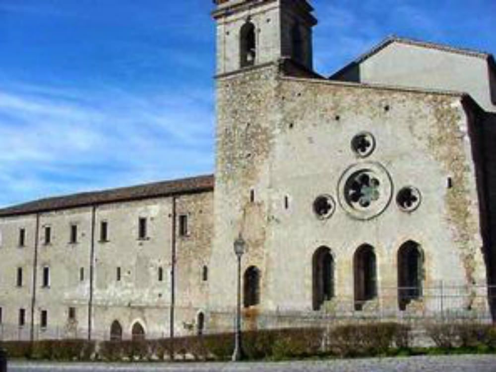 «Abbazia Florense in abbandono»
