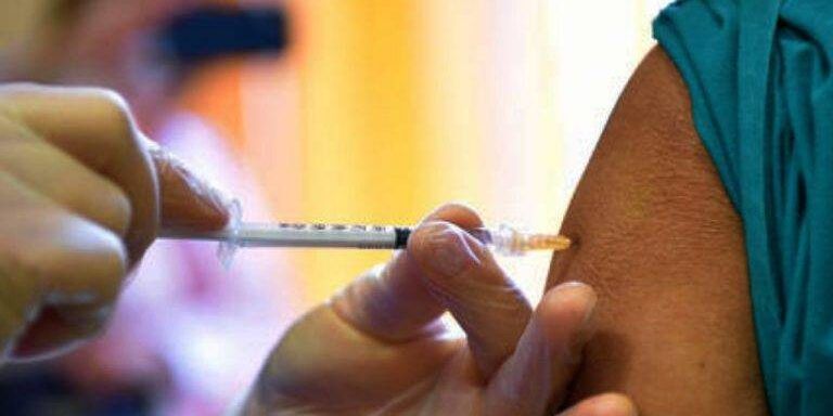 Vaccini, all’Annunziata al via la campagna per i soggetti fragili