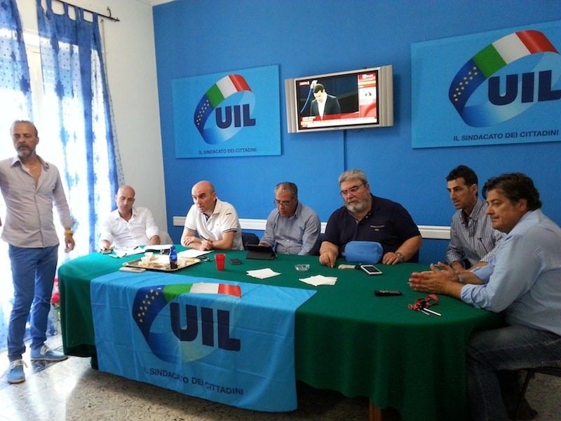 Provincia di Crotone, niente stipendi. Insorgono i sindacati