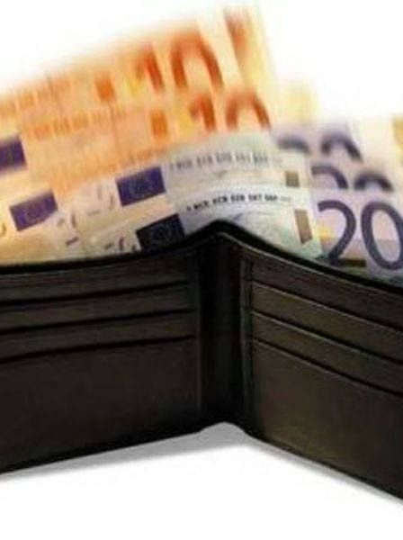 Rolando Bianchi perde il portafogli, tre studenti calabresi glielo restituiscono