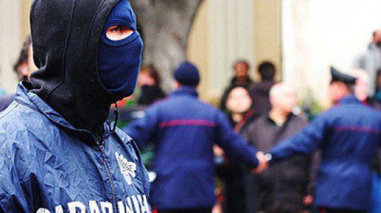 Cosenza, le «estorsioni legalizzate» della mala