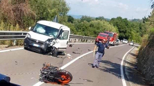 Non ce l'ha fatta il 18enne coinvolto in un incidente stradale a Vibo