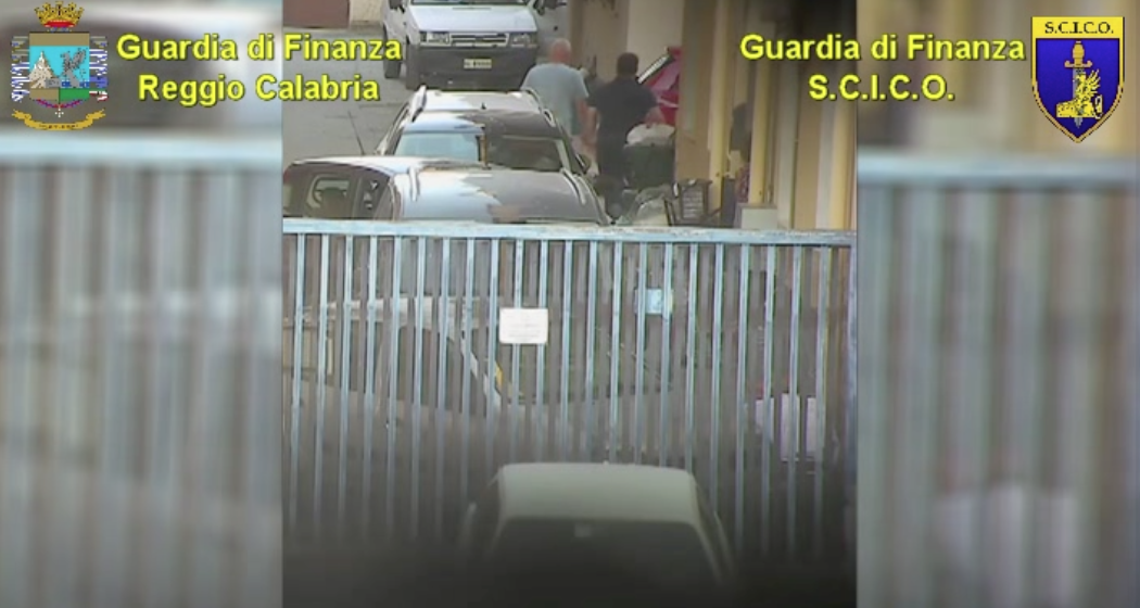 Il candidato «plasmato» dall’azienda e il consorzio dei clan che voleva “governare” l’Asp di Reggio