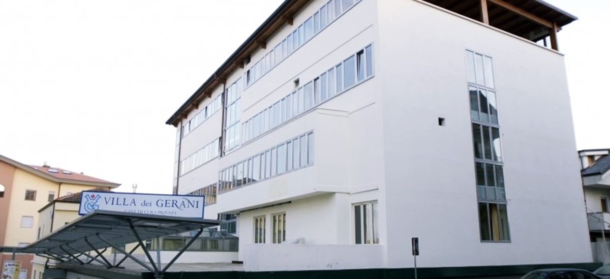 Operazioni oculistiche «senza autorizzazione»: 10 anni di rimborsi milionari dalla Regione per la “Villa dei Gerani” di Vibo