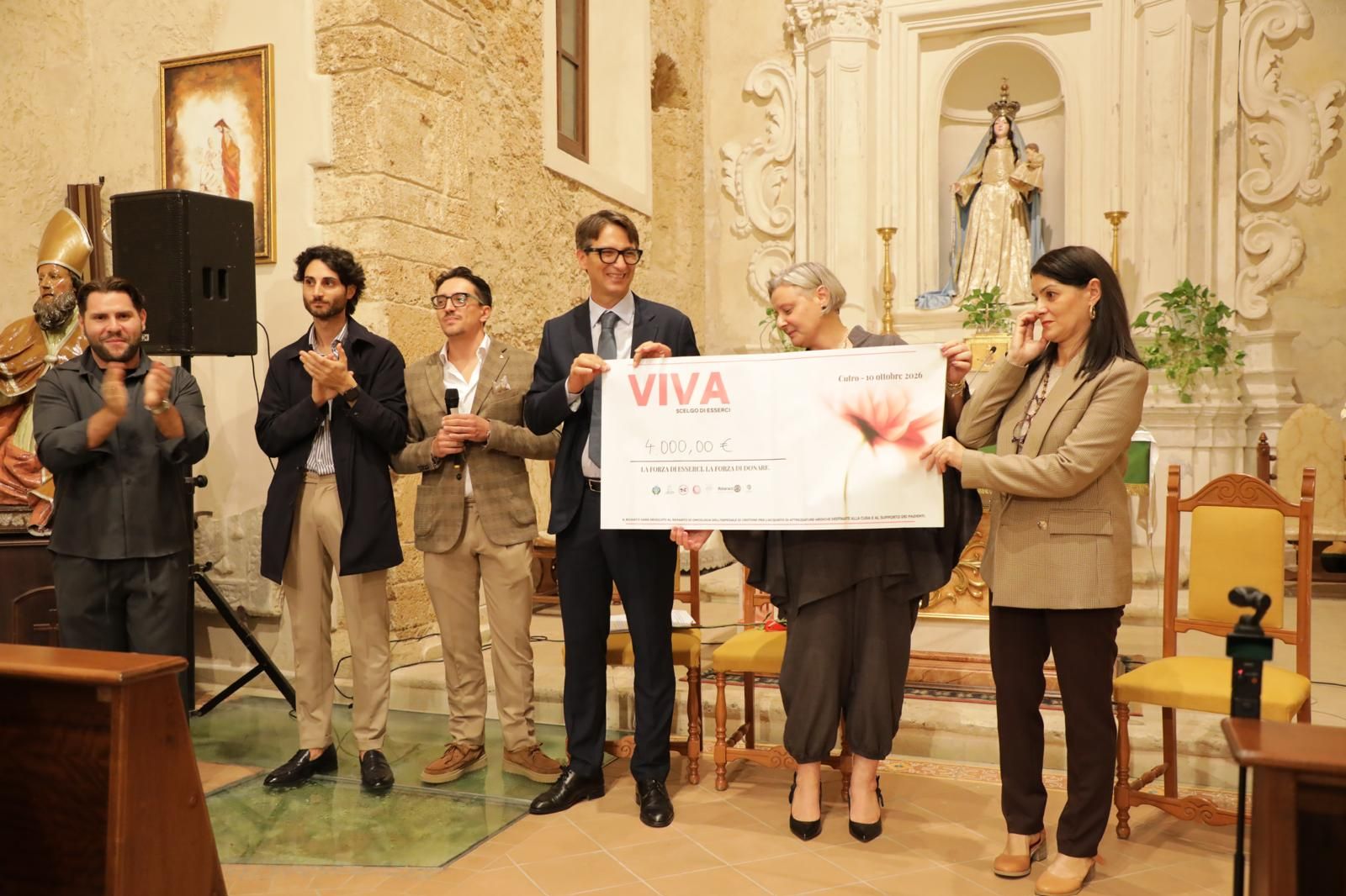 “VIVA – Scelgo di esserci”, prevenzione, arte e solidarietà a Cutro: raccolti 4.000 euro per l’Oncologia di Crotone