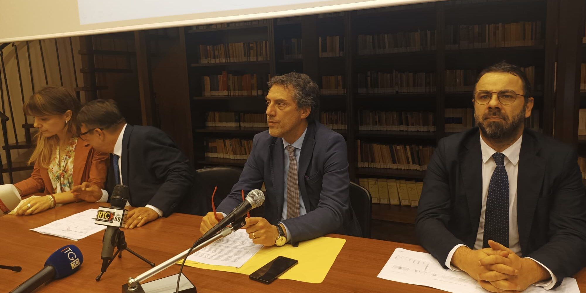 Fiorita lancia la “Grande Catanzaro”: «A differenza di altri territori noi partiamo dal basso»