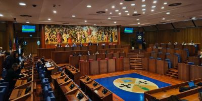 Sicurezza stradale, via libera alla legge all’unanimità. Scintille maggioranza-opposizione sulla “Omnibus”