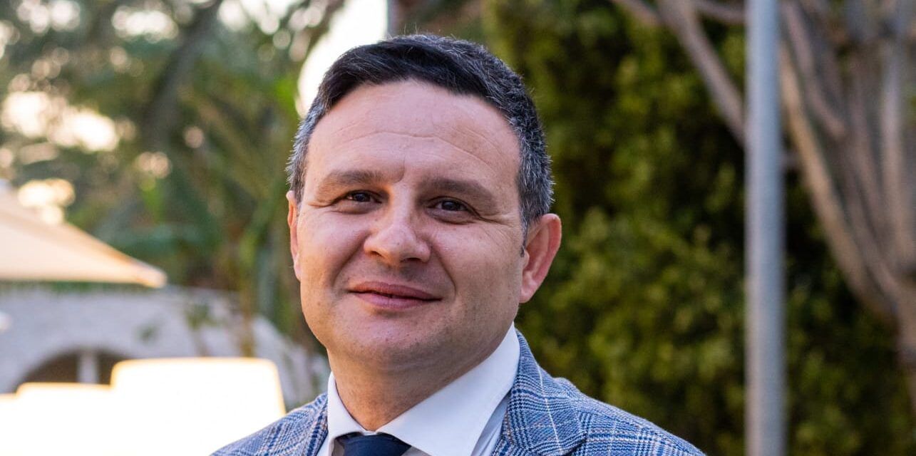 De Luca: «Stop ai comizi. Il commissariamento sarà la morte di Carolei»