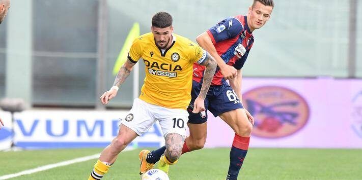 Il Crotone cade in casa contro l’Udinese, doppietta e rosso per De Paul